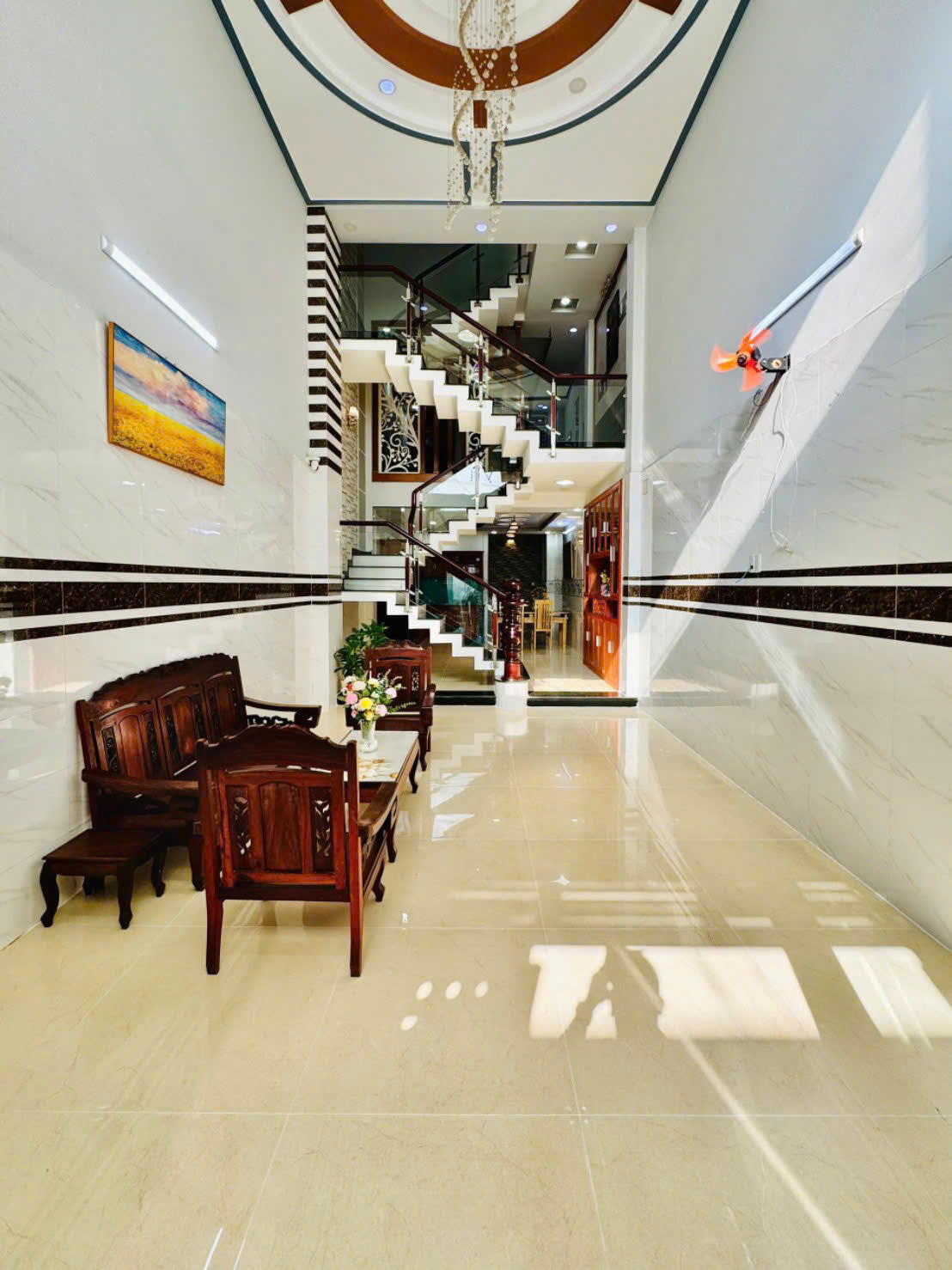 https://infonhadat.com.vn/uploads2019/images/customer/3013376410/images/1789365995073_8598597103687906440_8598597103687906440_55f7405b050e0bf0a3bf9840c19d413c.jpg