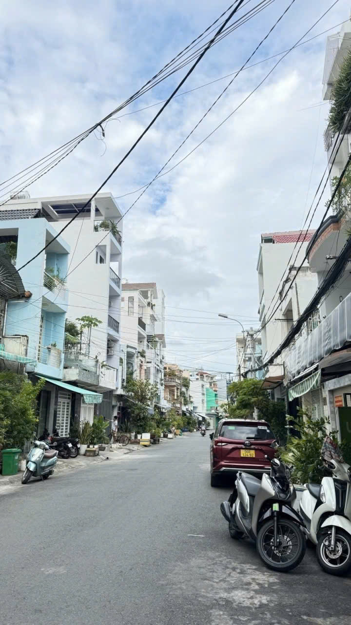 BÁN NHÀ ĐẸP TRỊNH QUANG NGHỊ – P7, Q8, HCM